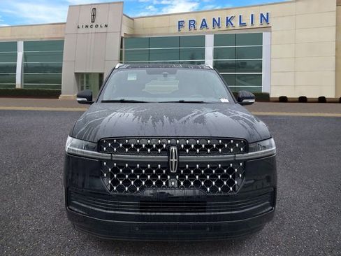 New 2026 Lincoln Navigator Black Label AWD/4WD image 2