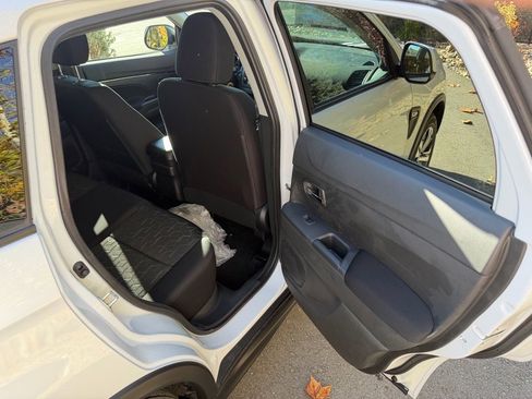 New 2025 Mitsubishi Outlander Sport ES image 13