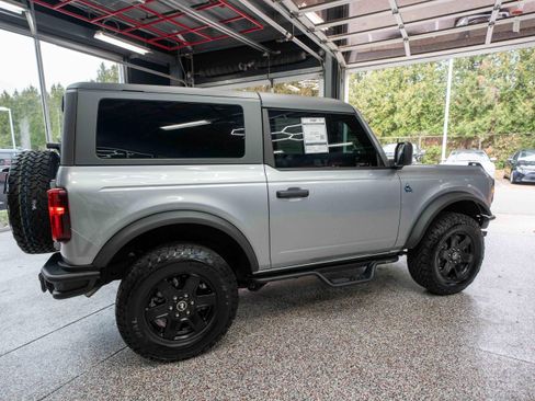 Used 2024 Ford Bronco Black Diamond image 4