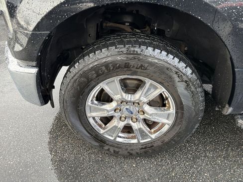 Used 2016 Ford F150 XLT w/ Equipment Group 302A Luxury image 16