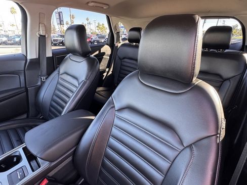 Certified 2022 Ford Edge SEL w/ Convenience Package image 20