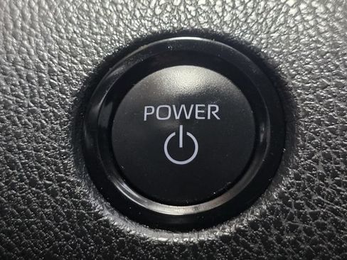 Used 2025 Toyota Camry SE w/ Convenience Package FWD image 20