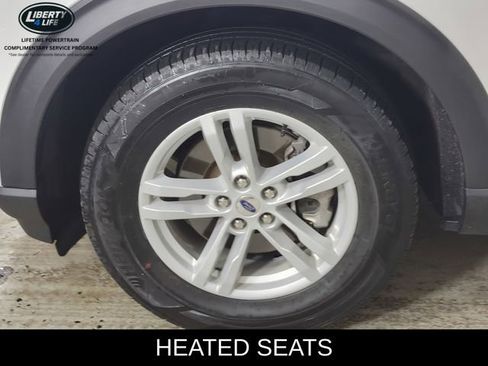 Used 2023 Ford Explorer XLT AWD/4WD image 10