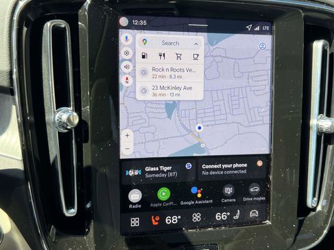 Used 2026 Volvo XC40 B5 Ultra w/ Climate Package image 28