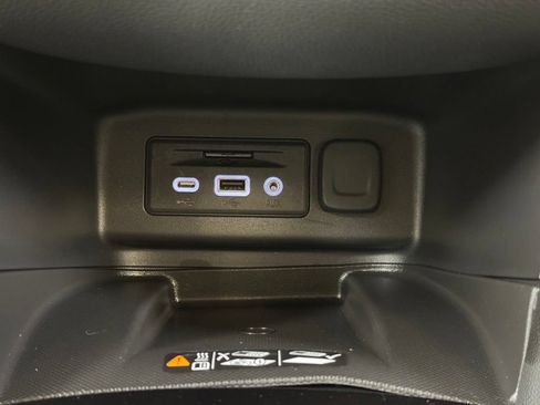 Used 2023 Chevrolet Equinox Premier AWD/4WD image 48