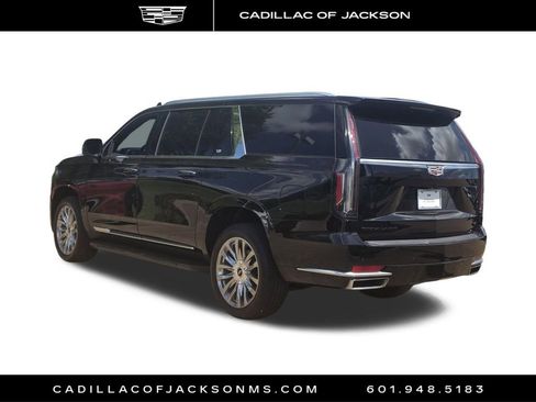 Used 2023 Cadillac Escalade ESV Premium Luxury RWD image 8