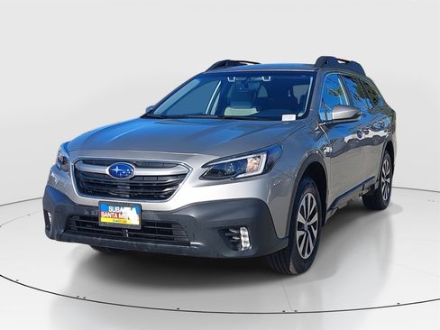 Used 2020 Subaru Outback Premium image 3