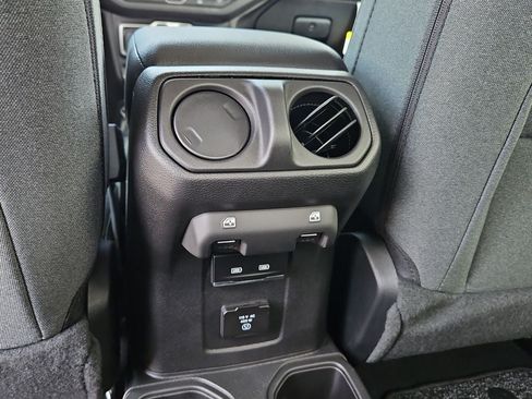 New 2026 Jeep Gladiator Sport AWD/4WD image 20