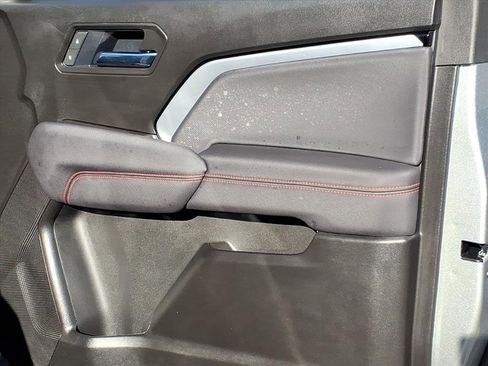 Used 2025 Chevrolet Colorado Z71 w/ Technology Package image 23