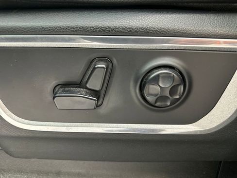 Used 2019 RAM 1500 Laramie AWD/4WD image 24