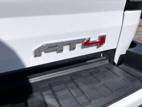 Used 2021 GMC Canyon AT4 w/ Trailering Package image 10