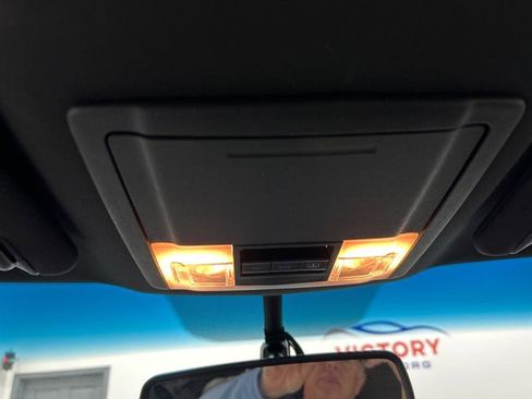 Used 2013 Ford Explorer Limited image 22