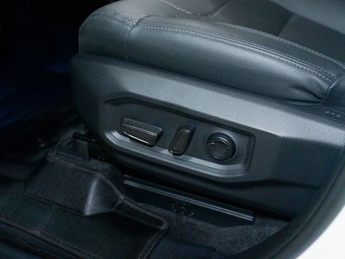 Used 2024 Toyota Tundra Limited image 35