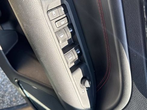 Used 2025 Jeep Compass Trailhawk AWD/4WD image 24