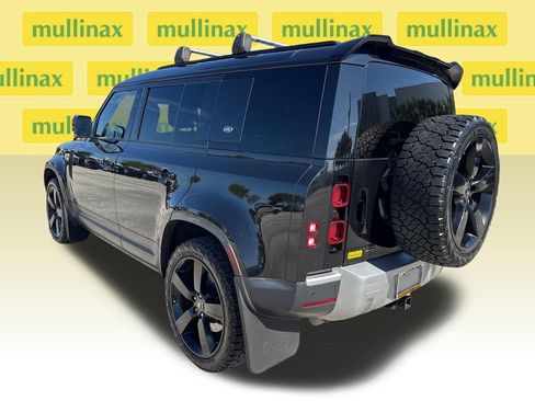 Used 2020 Land Rover Defender 110 HSE image 8