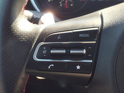 Used 2023 Kia Stinger GT2 image 16