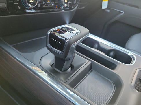 New 2026 GMC Sierra 1500 SLT w/ SLT Premium Package image 13