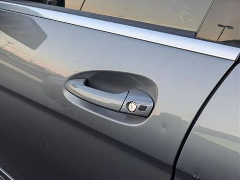 Used 2012 Mercedes-Benz C 300 Sport image 12