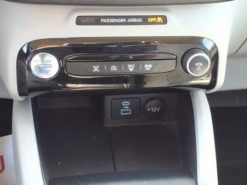 Used 2023 Ford Escape Active w/ Tech Pack #1 AWD/4WD image 16
