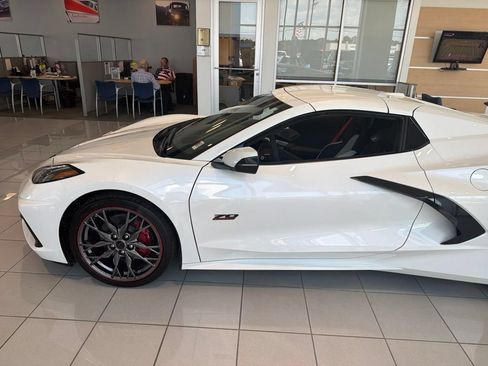 Used 2023 Chevrolet Corvette Stingray Premium Conv RWD image 7