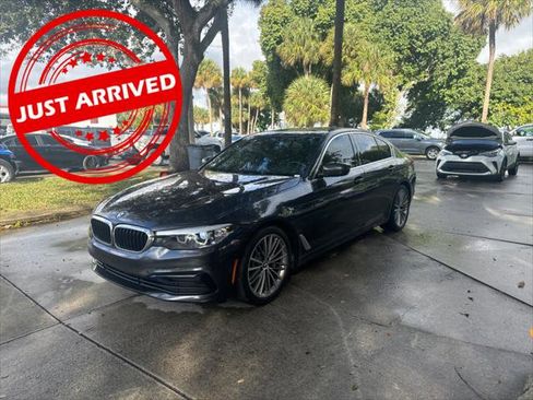 Used 2019 BMW 540i w/ Convenience Package image 1