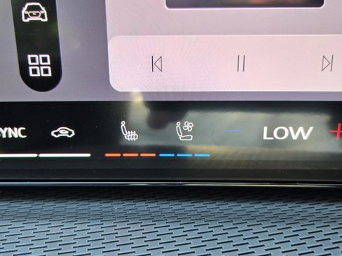 New 2026 Audi SQ5 Premium Plus image 22