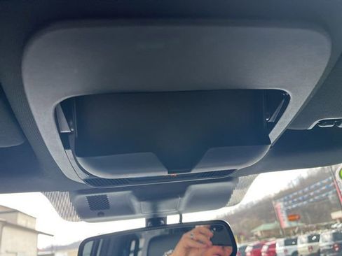 Used 2023 Ford F150 Lariat w/ Equipment Group 502A High image 46