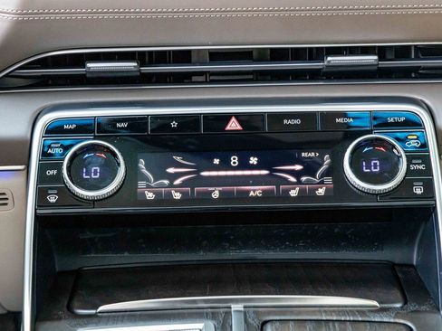 Used 2024 Genesis GV80 3.5T w/ Prestige Package image 12