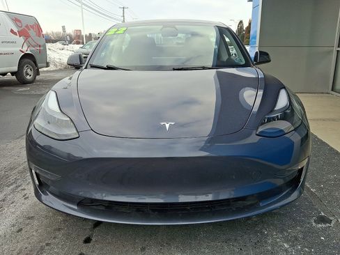 Used 2022 Tesla Model 3 Long Range image 2