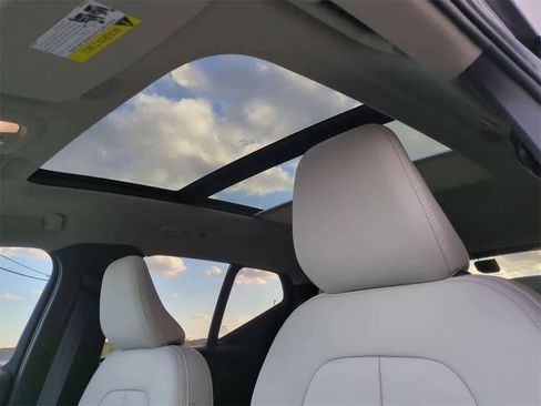 New 2026 Volvo XC40 B5 Plus w/ Protection Package Premier image 11