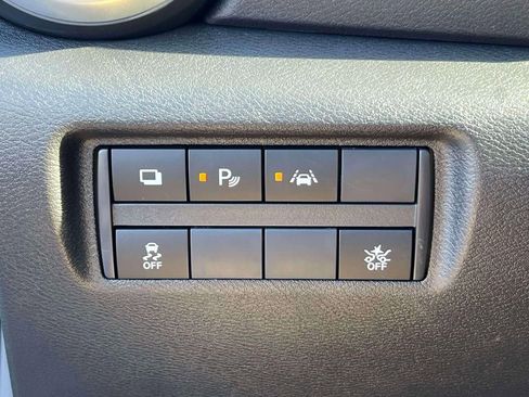 Certified 2025 Nissan Versa S image 19