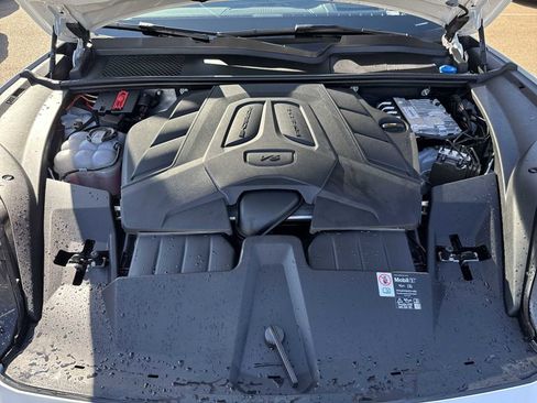 Used 2025 Porsche Cayenne image 13