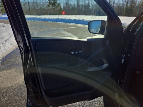 New 2026 Nissan Frontier SV image 17