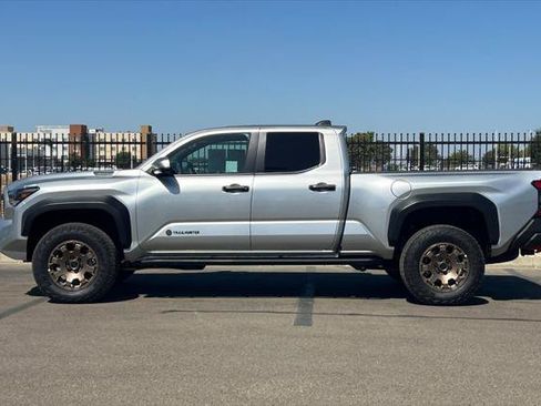 Certified 2025 Toyota Tacoma 4x4 Double Cab Hybrid w/ Tow Tech Package image 9