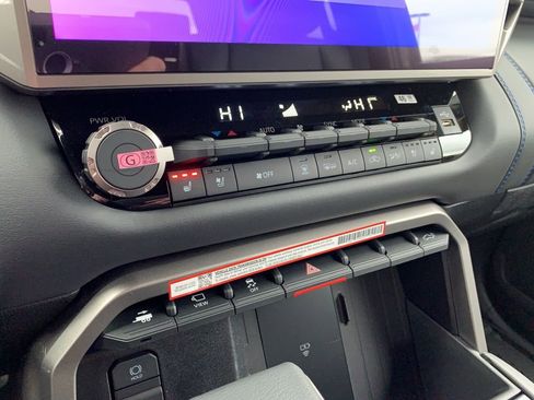 New 2026 Toyota Tundra Platinum image 23