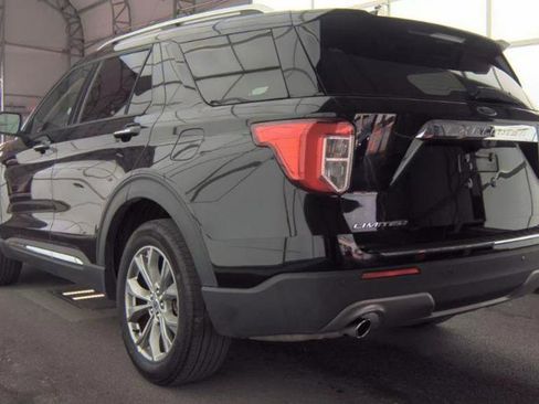 Used 2023 Ford Explorer Limited image 4