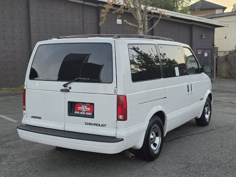 Used 2001 Chevrolet Astro Passenger RWD image 5