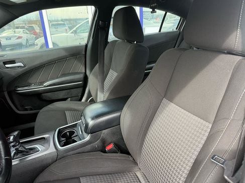 Used 2023 Dodge Charger SXT image 9