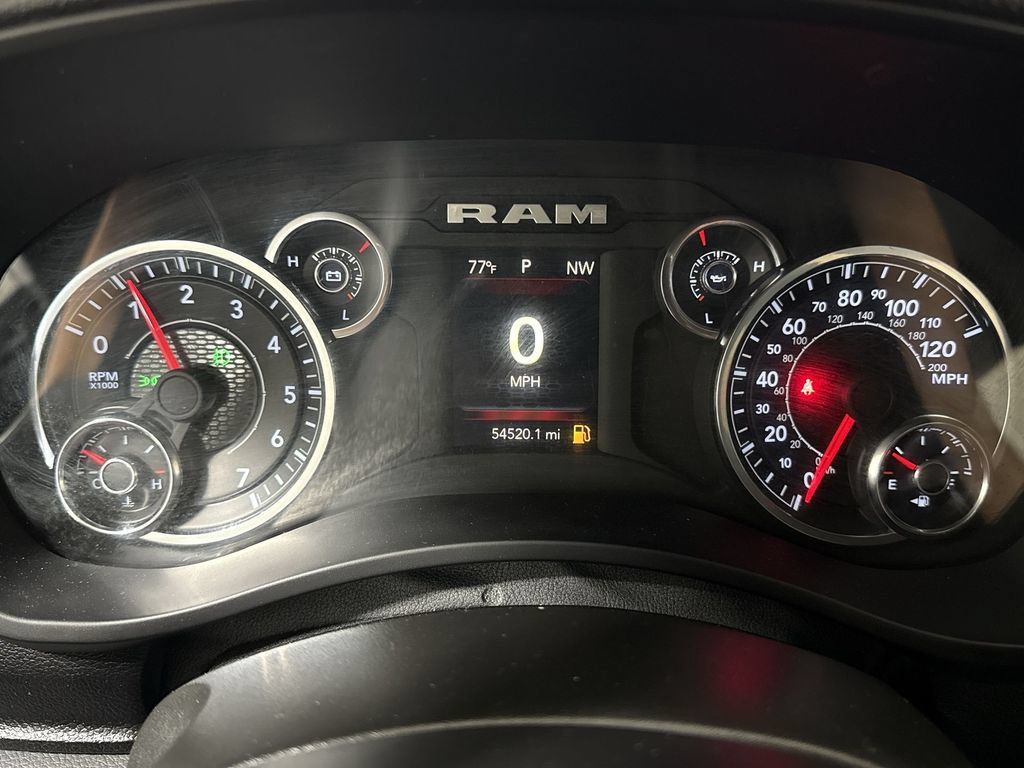 Used 2024 RAM 2500 Big Horn AWD/4WD image 12