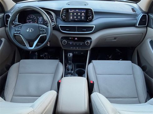 Used 2019 Hyundai Tucson SE w/ Cargo Package image 16