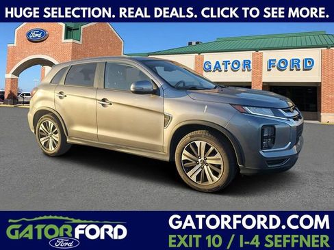 Used 2021 Mitsubishi Outlander Sport SE image 1