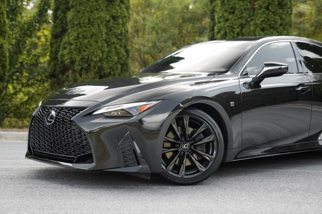 Used 2024 Lexus IS 300 F Sport RWD image 3