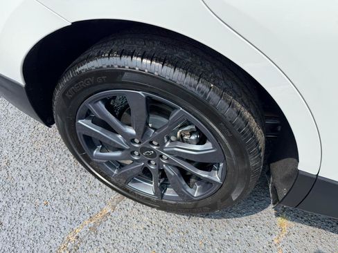 Used 2024 Chevrolet Equinox RS FWD image 11