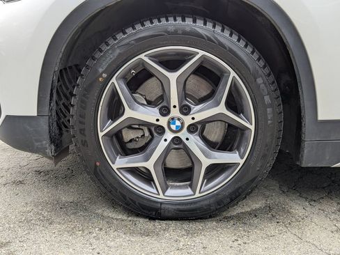 Used 2019 BMW X1 xDrive28i w/ Convenience Package AWD/4WD image 13