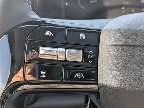 New 2027 Kia Carnival SX FWD image 28