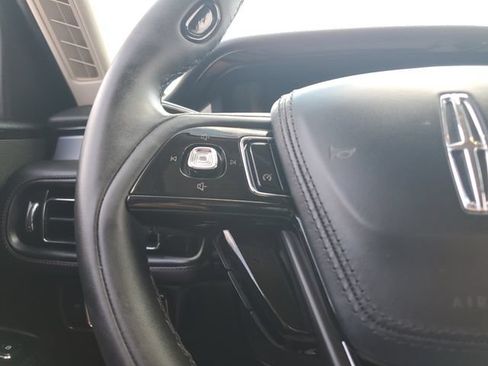 Used 2023 Lincoln Aviator 2WD image 24