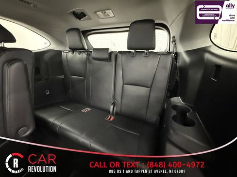 Used 2022 Toyota Highlander XLE image 33