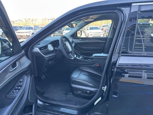 Used 2023 Jeep Grand Cherokee L Limited w/ Trailer Tow Group (B) image 7