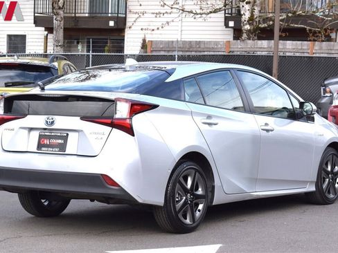 Used 2022 Toyota Prius XLE image 5
