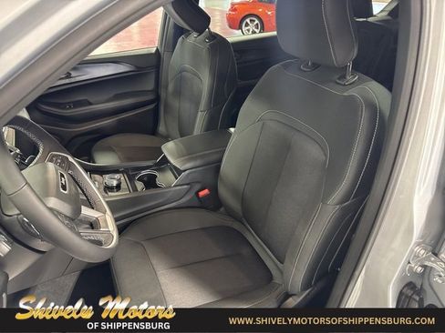 New 2025 Jeep Grand Cherokee L Laredo w/ Luxury Tech Group I image 14